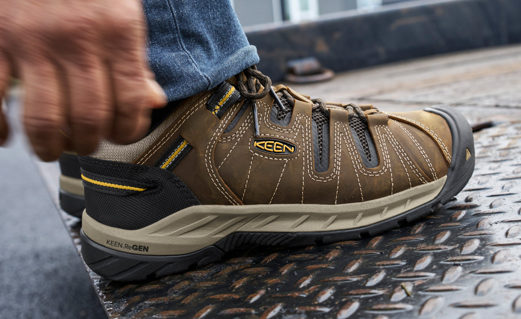 Men's Flint II (Soft Toe)  |  Cascade Brown/Golden Rod - Image 6